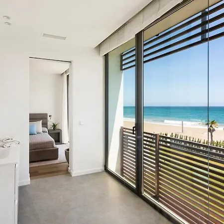 Buenavista - Beachfront - Staff Included